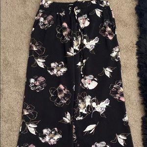 Women’s Wide Leg Pants